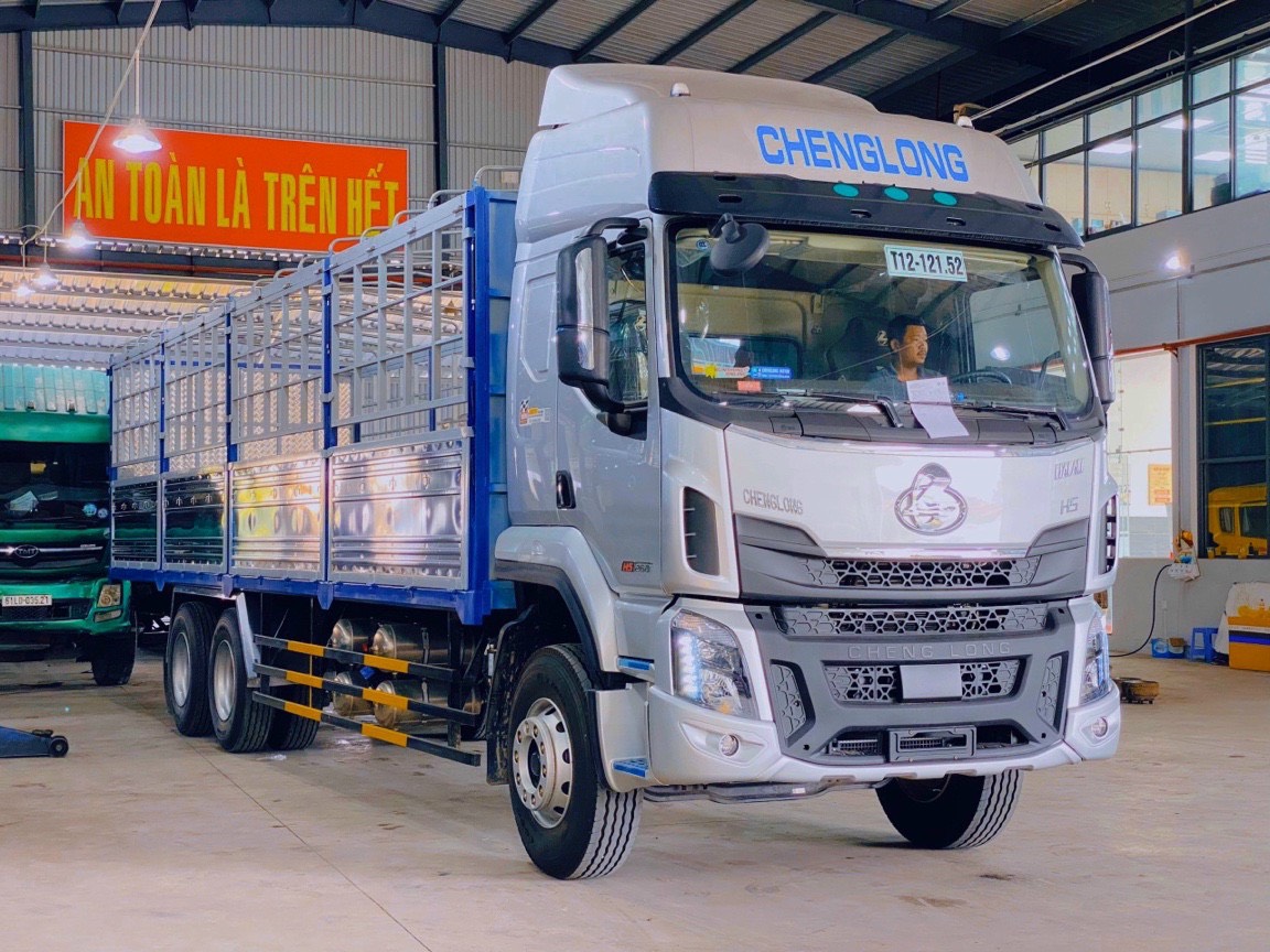 Lý do tại sao nên mua xe tải Chenglong H7 4 chân tải 18 tấn ngay, vay trả góp tại sao không ?
